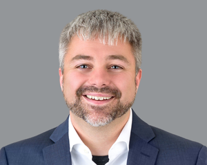 Shawn Headshot 300x240 v2
